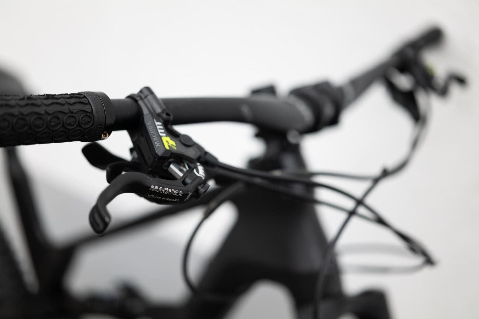 Canyon Velos: Enduro MTB - Canyon Spectral CF 8.0 (2018) – Gebraucht aus Wetzikon ZH von and_9cpv 4