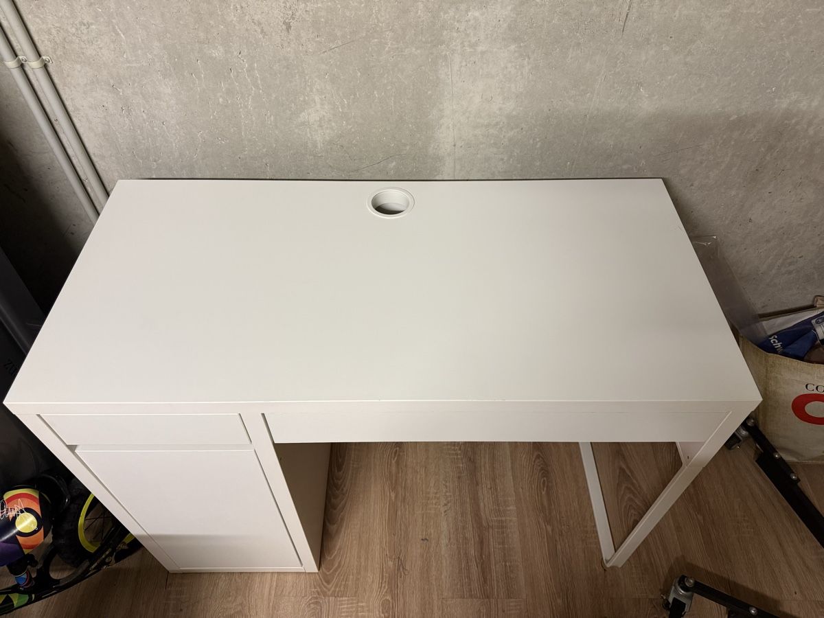 Ikea Scrivanie: Ikea Micke Schreibtisch weiss – Usato da Kölliken venduto da Iridiumblck 1
