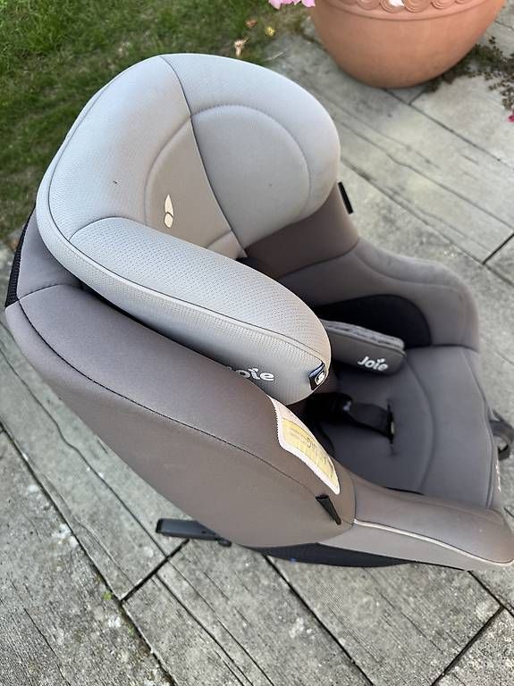 Seggiolini per auto: Kindersitz Joie i spin 360  – Usato da Bremgarten b. Bern venduto da martinnitram3
