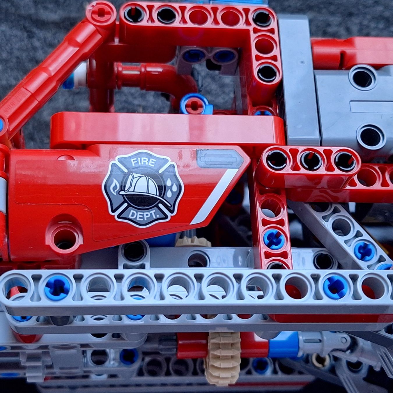 Lego Giocattoli: LEGO Technic Feuerwehrauto 42068 – Nuovo (secondo la descrizione) da Hettenschwil venduto da Schneuggi2 2