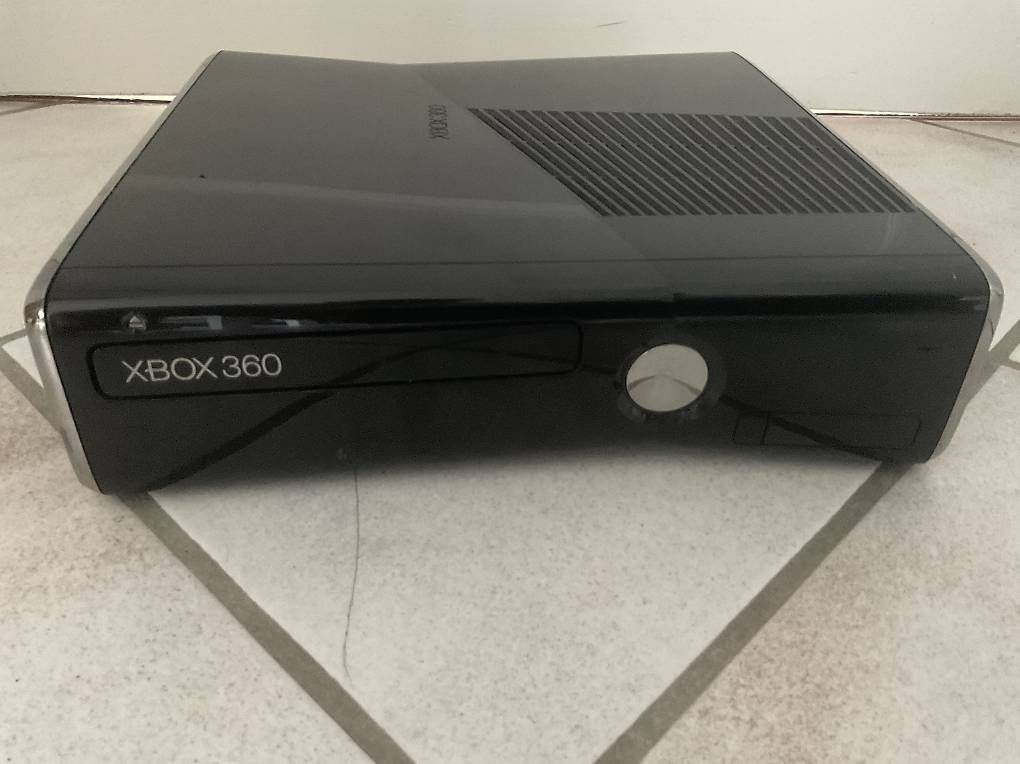 Microsoft Konsolen: X Box 360 – Gebraucht aus Schaffhausen von Josh01 1