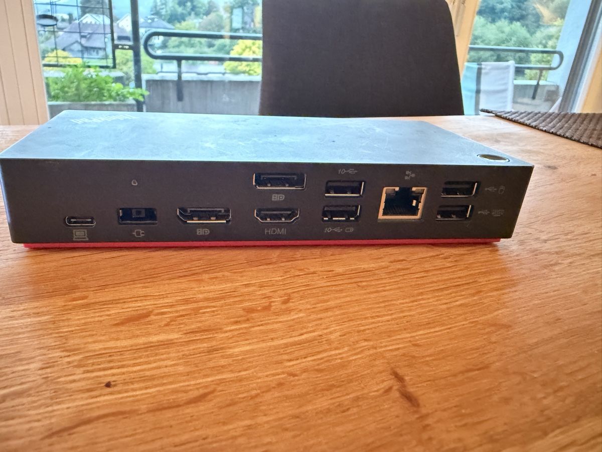 Lenovo Docking station: Lenovo ThinkPad USB-C Dock Gen 2 – Usato da Muri b. Bern venduto da ari_6t2h 2