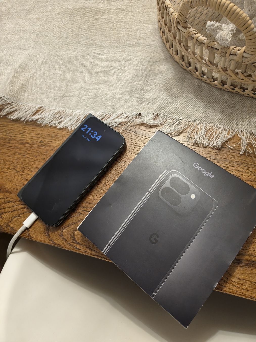 Google Telefoni cellulari / Smartphones: Google Pixel 9 pro Fold 256GB – Usato da Neuenhof venduto da Coccoson