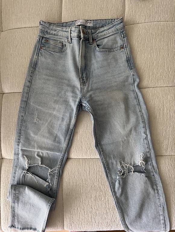Jeans: Zara Jeans – Usato da Waltenschwil venduto da shelly_m