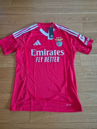 Maillot Benfica Adidas Rouge Taille M Neuf avec étiquettes