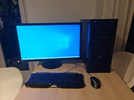 PC mit Bildschim, Tastatur und Maus. Intel Core I7, GTX 980