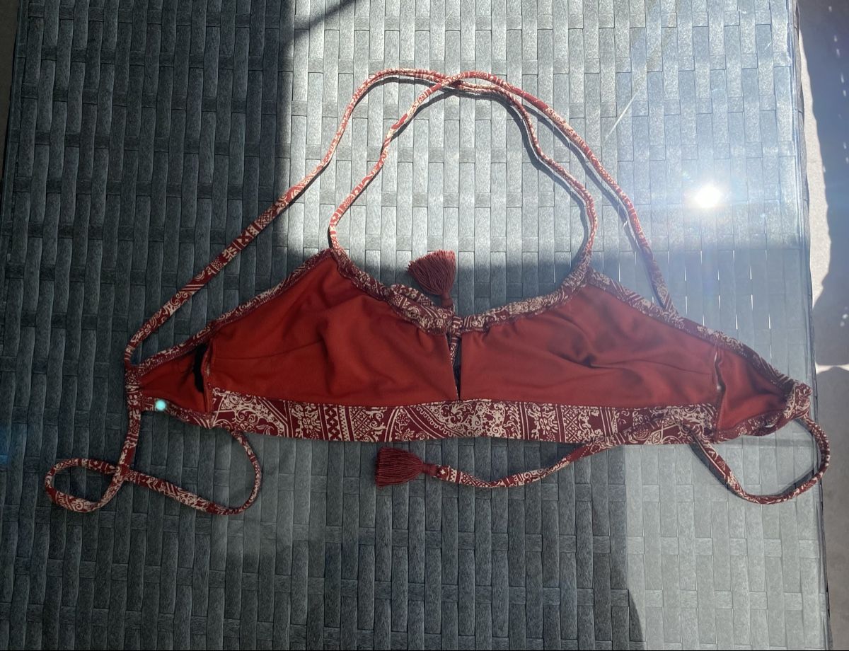H&M Badekleider & Bikinis: Bikini 2 pièces à motifs  – Gebraucht aus St-Légier-Chiésaz von lea_6k5s 1
