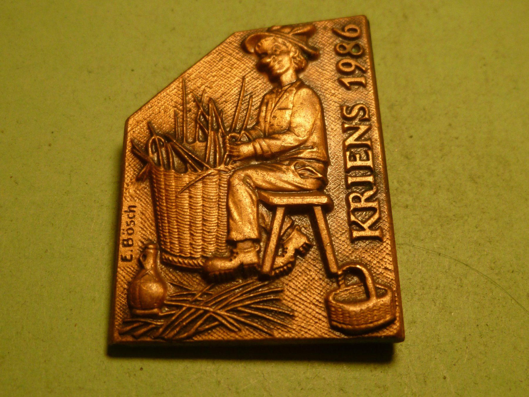 Plaquettes & Badges: KRIENS 1986 BRONZE – D'occasion à Ried (Muotathal) par Mandarin02