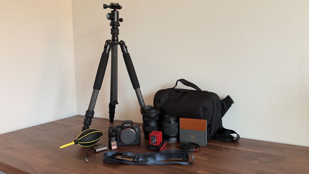 Sony Appareil photo: Sony A7III + Sigma 28-70 f/2.8 + Zubehör – Neuf (Voir description) à Schlatt ZH par aliseon