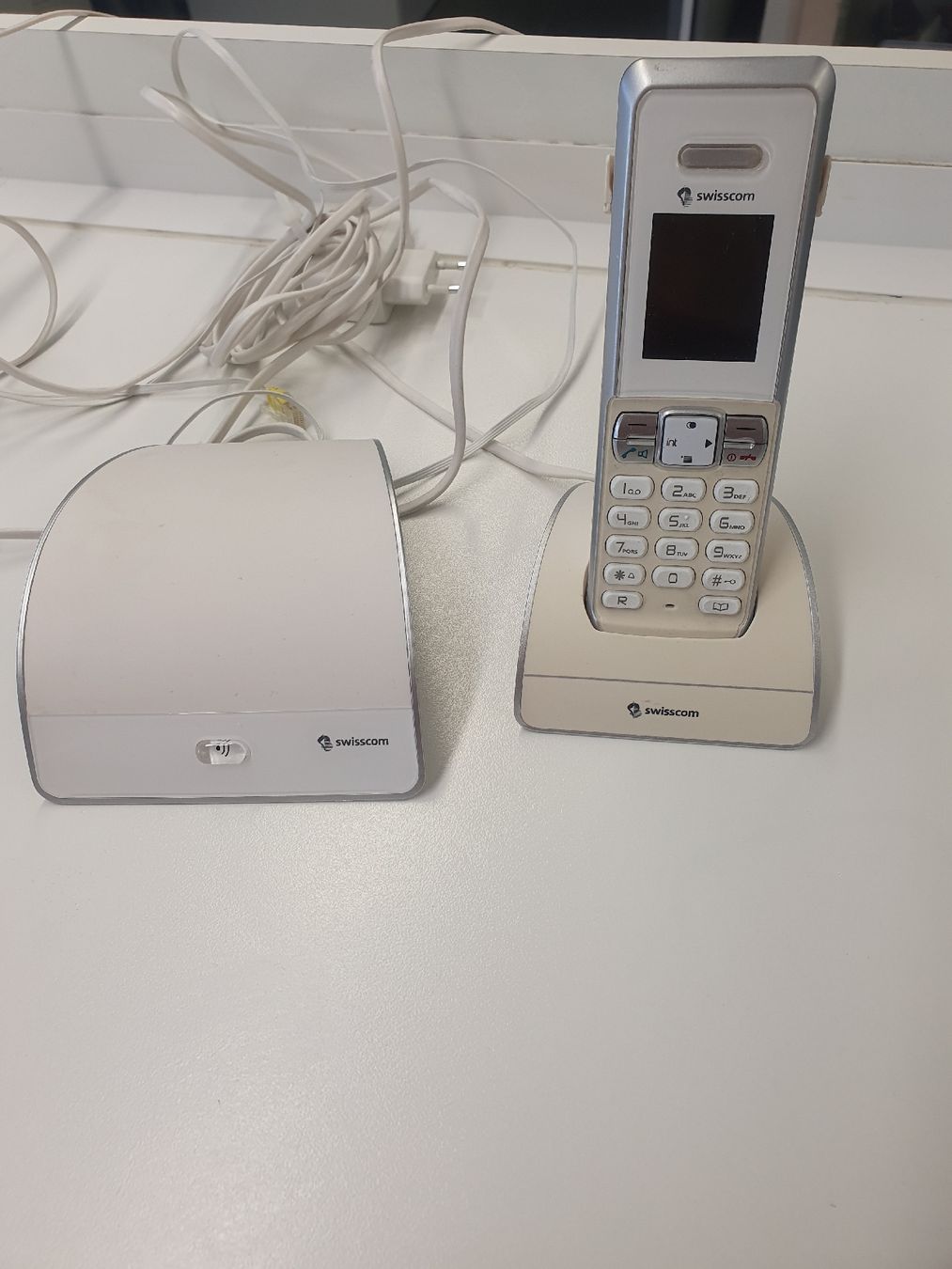 Téléphones: schnurloses Telefon – D'occasion à St.Gallen par mai_gq8q