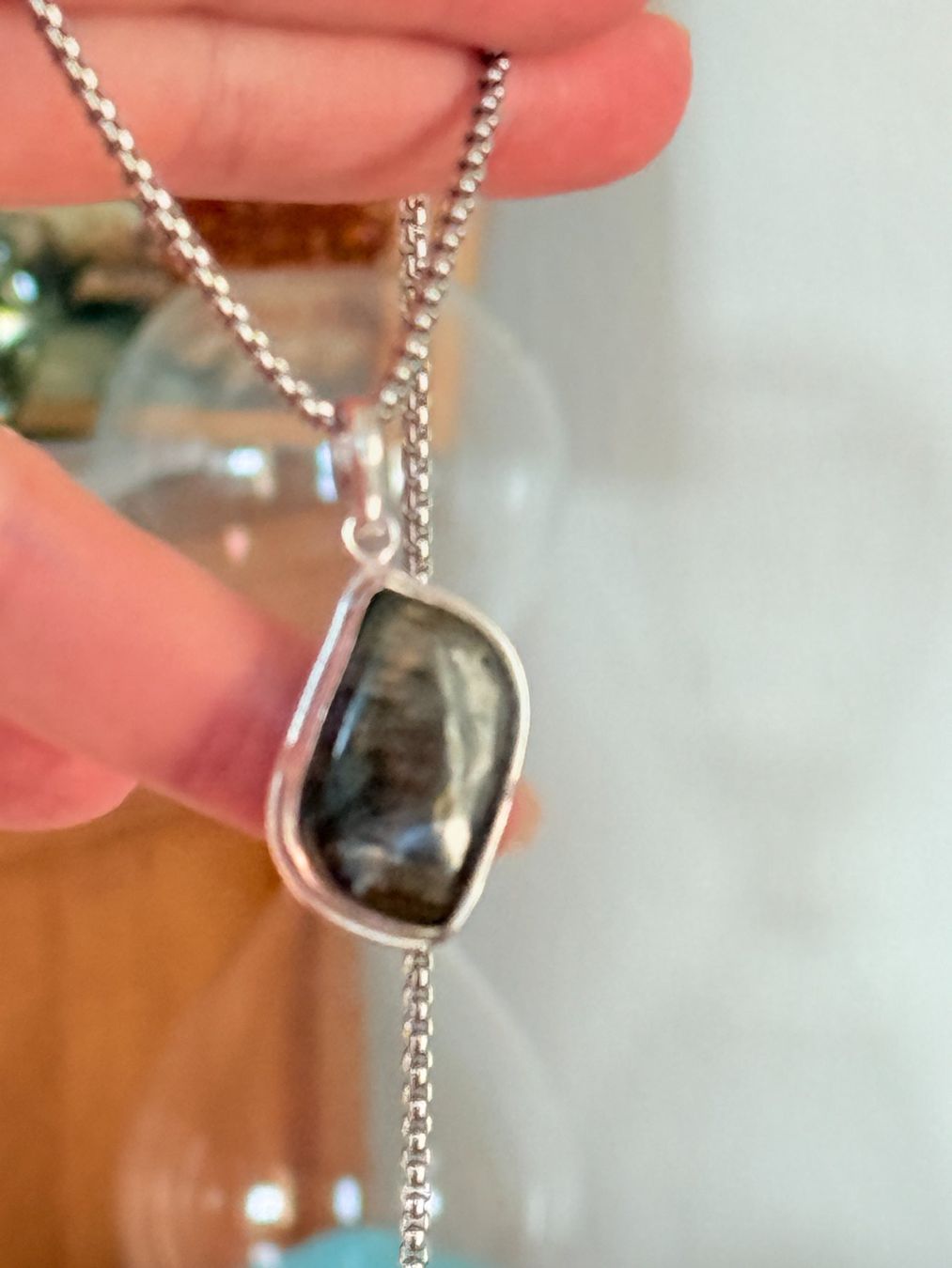 Ketten: Collier Labradorite naturelle – Neu und originalverpackt aus Genève von AGBERG 8