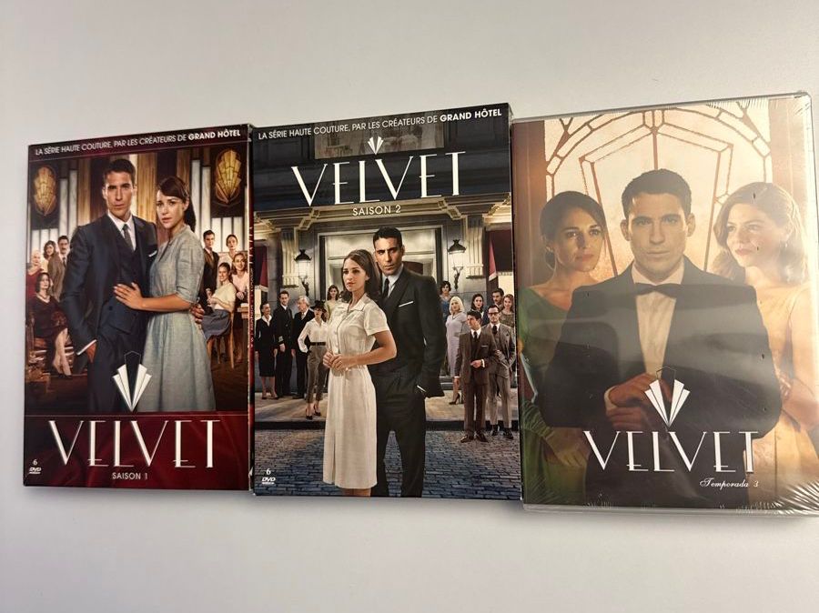 Tutti i DVDs: Velvet - Seasons 1-3, Great Value! – Nuovo (secondo la descrizione) da Zürich venduto da nad_s27g