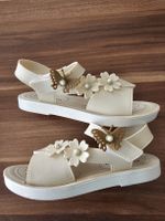 Hübsche Sandalen Grösse 35
