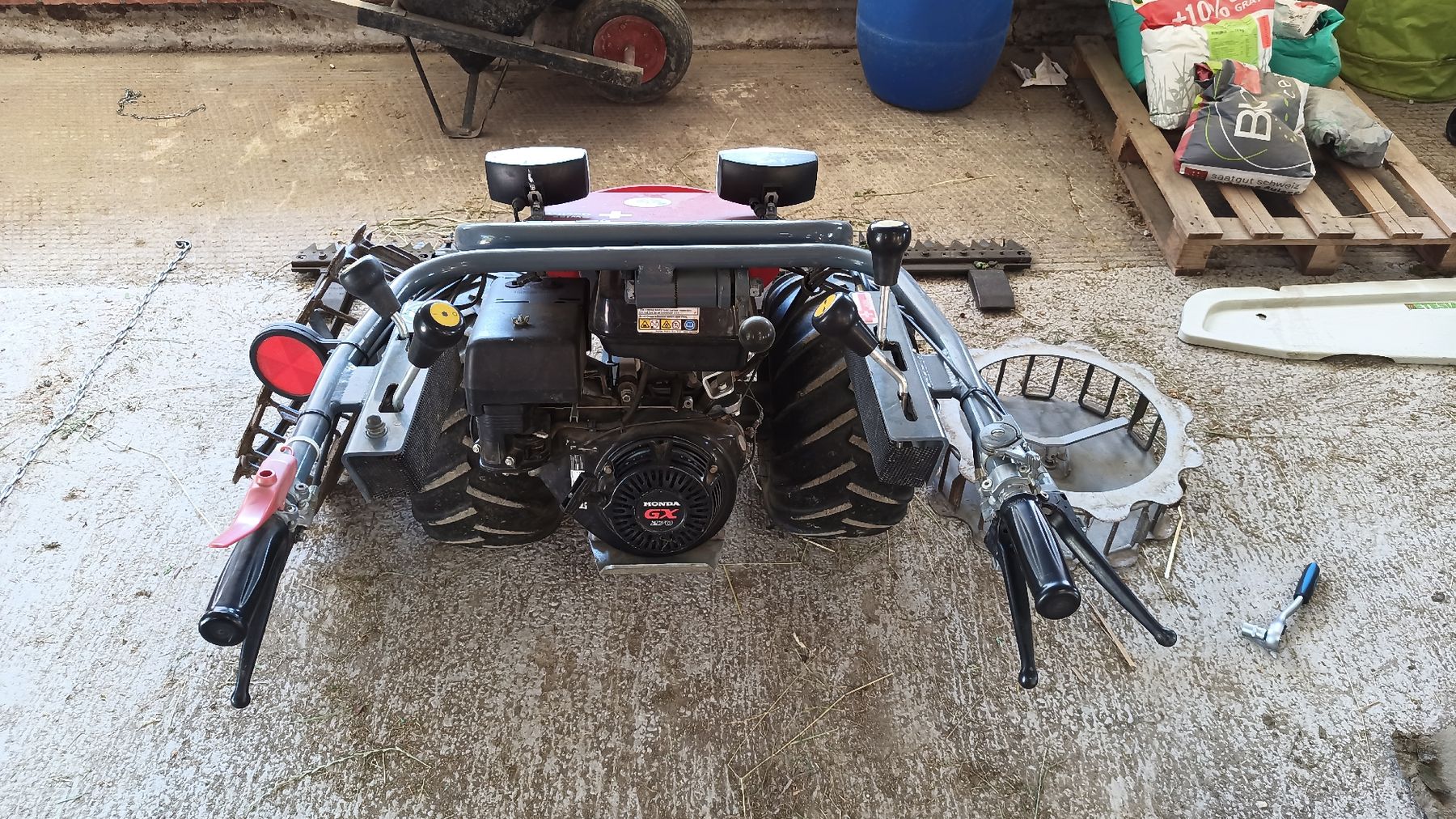 Aebi Toutes les machines: Aebi CC26 Motormäher – D'occasion à Bözen par ylno 2