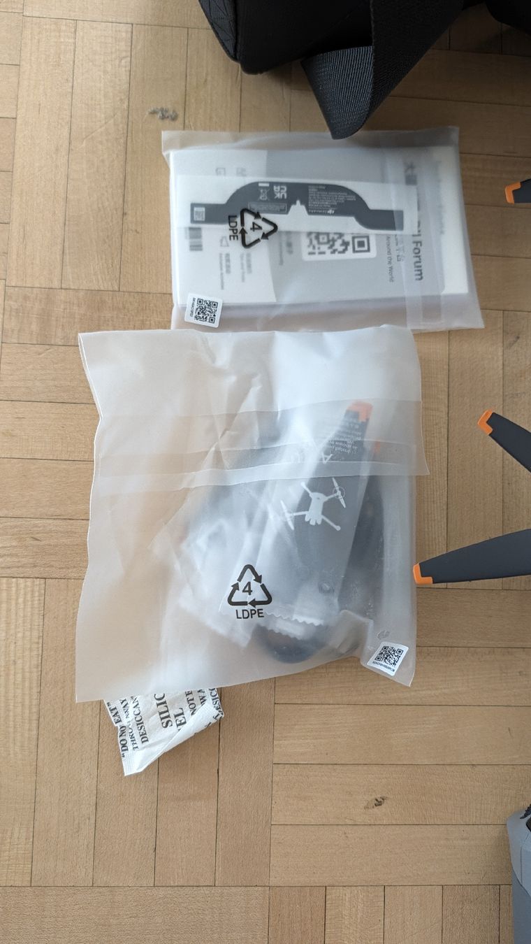 DJI RC Kits de montage: DJI Mini 4 Pro Combo – Neuf (Voir description) à Oberägeri par sippi74 3