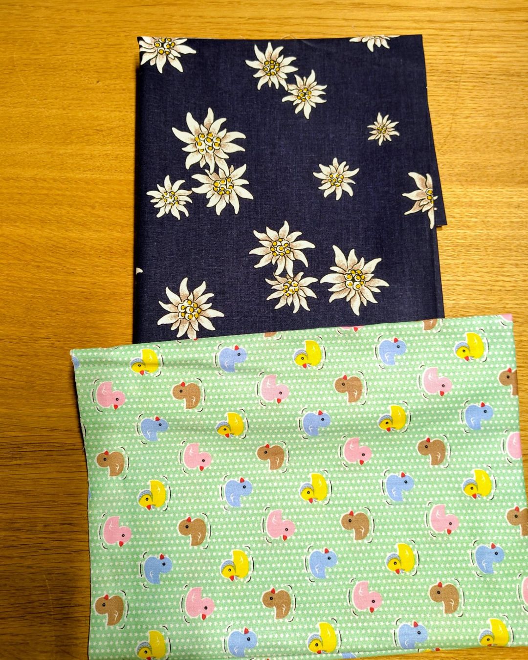 Tissus: diverse Baumwollstoffe, auch für Patchwork geeignet – Neuf (Voir description) à Winterthur par hel_p7zl