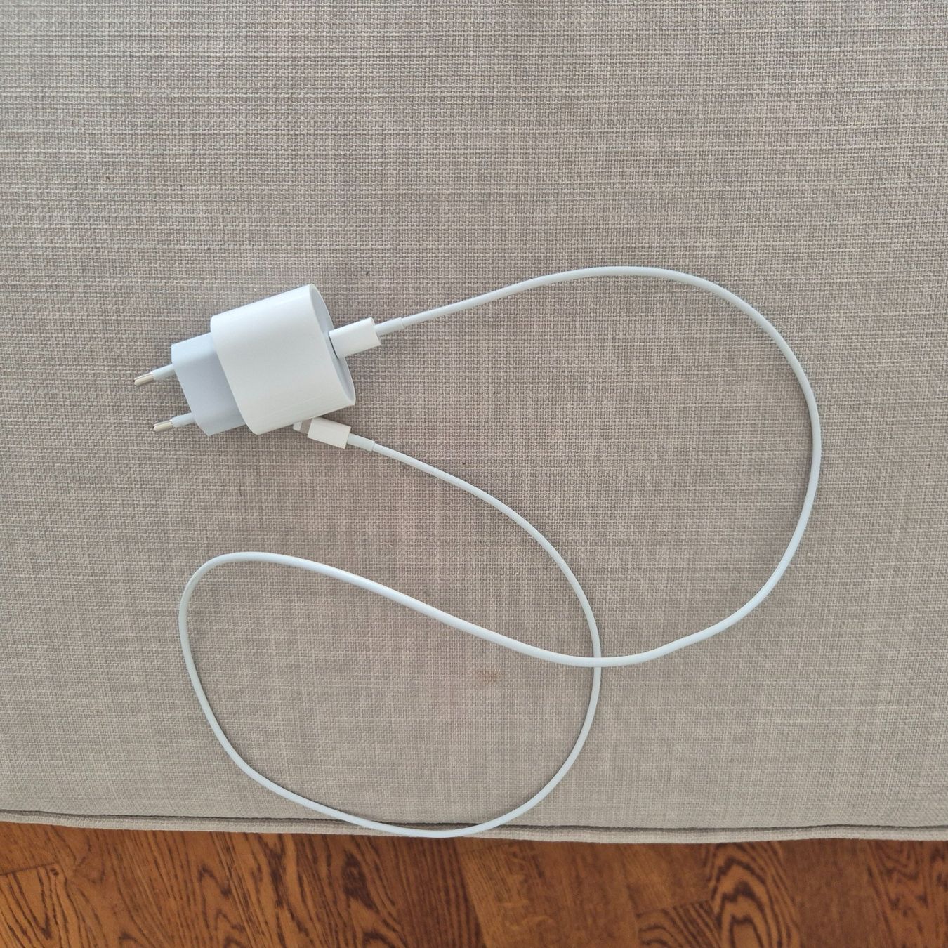 Apple Chargements: Apple Ladegerät - USB Typ-C – D'occasion à Worb par WatchesAndVinyl