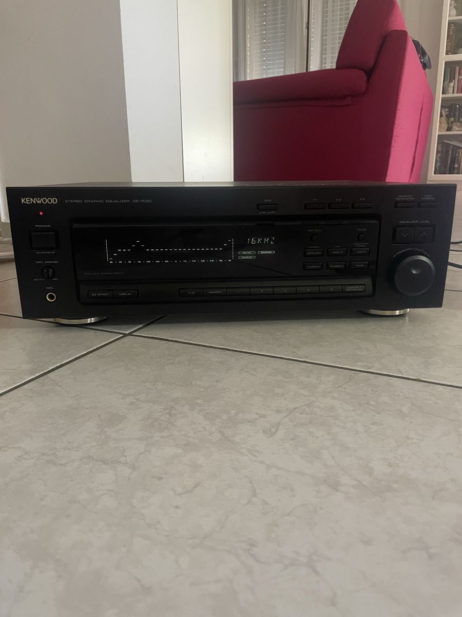 Kenwood Egaliseurs: Vendo KENWOOD stereo graphic equalizer GE-7030  – D'occasion à Mezzovico par esa_d9tc 1