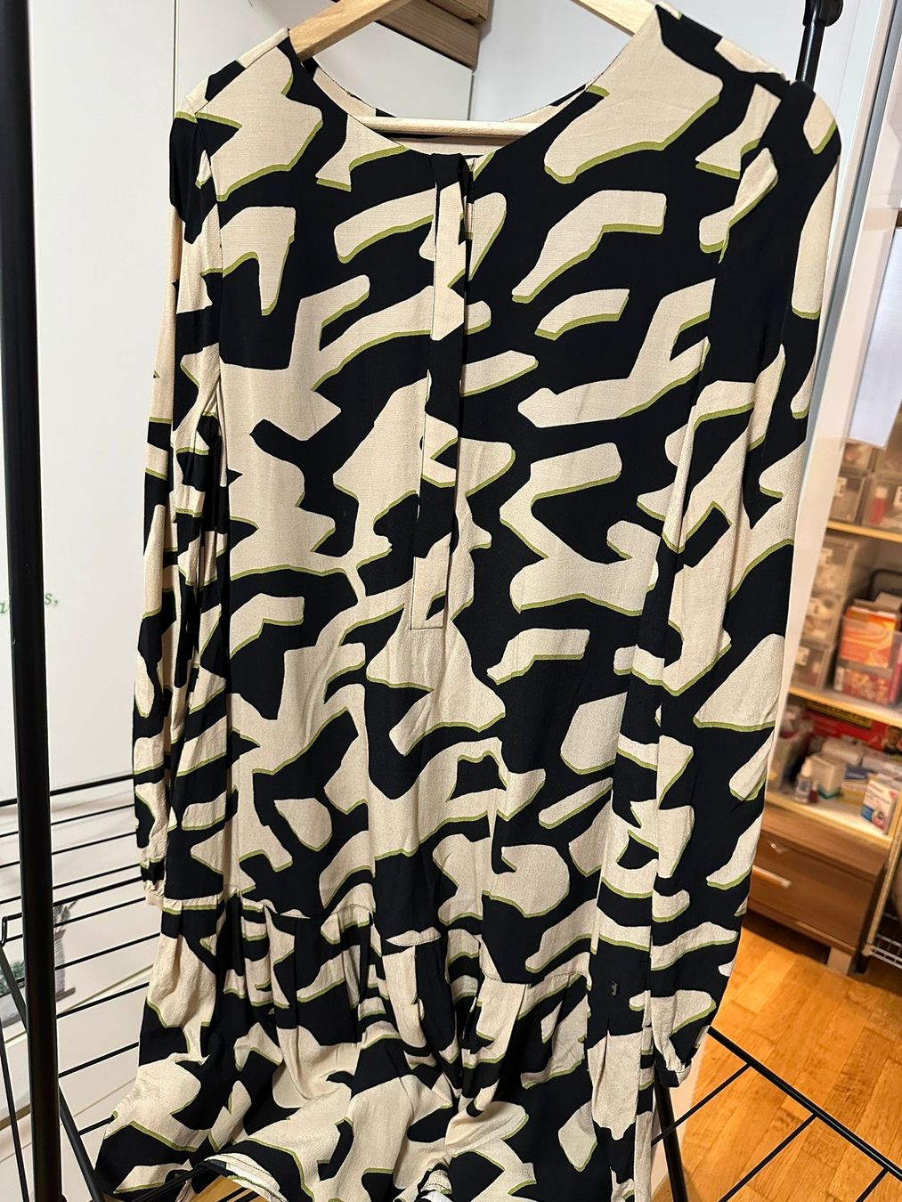 Lotti di vestiti: Frauenkleider grösser S & M – Nuovo (secondo la descrizione) da Bülach venduto da benjamin319 1