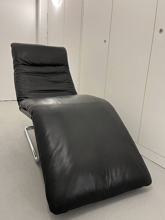 Liegen & Liegestühle: Lederliege (verstellbar) – Gebraucht aus Hinwil von Celine_2124