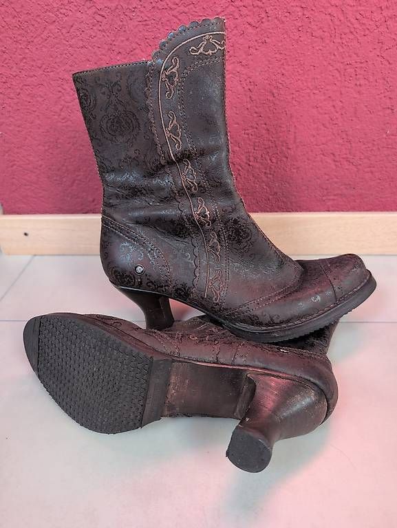 Neosens Scarpe da donna: Botines à talon Neosens 41 – Usato da La Chaux-de-Fonds venduto da Mcleonita