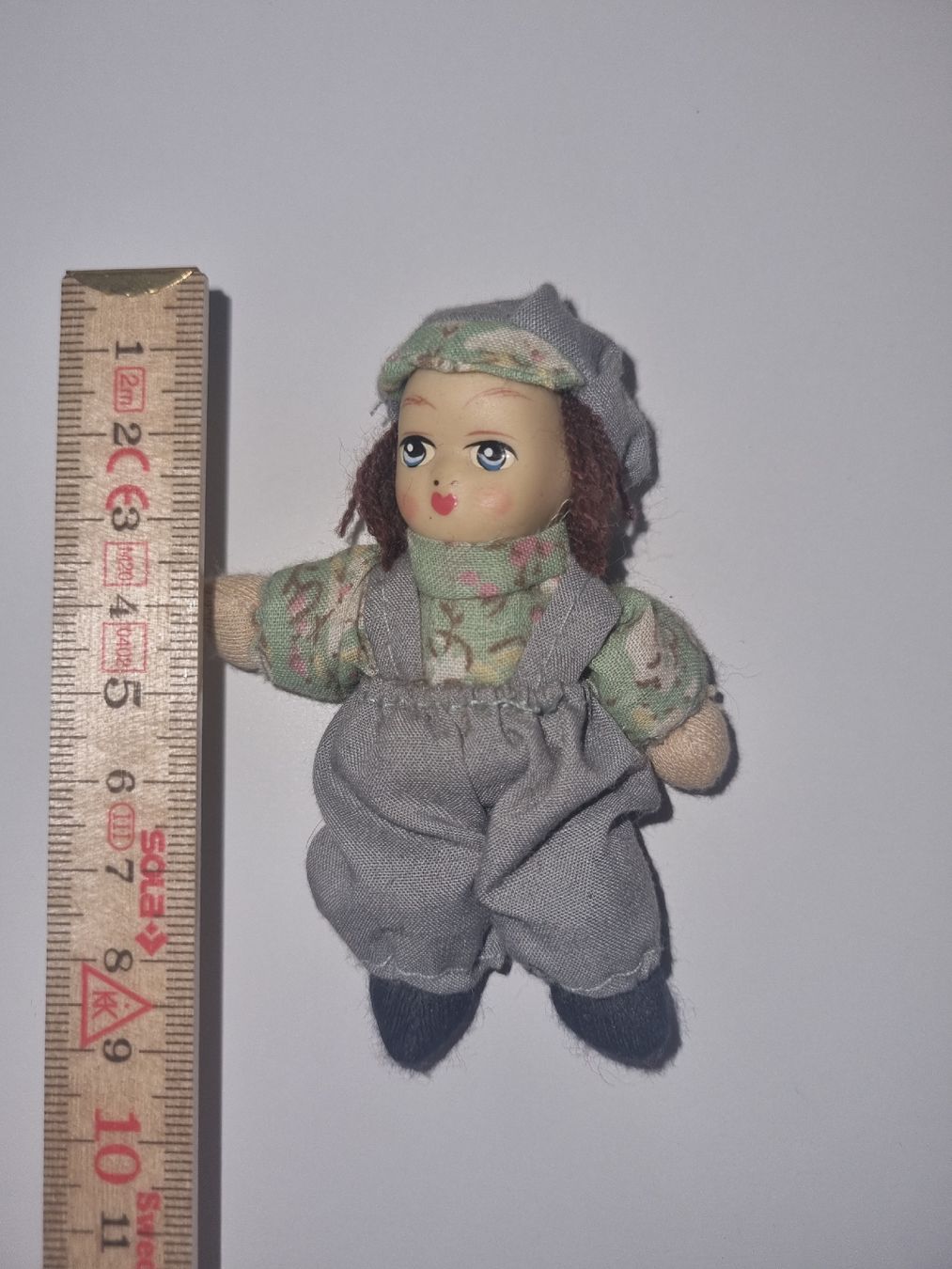 Bambole: Puppe Vintage klein altmodische Kleidung  – Usato da Chur venduto da Beimirhates 1