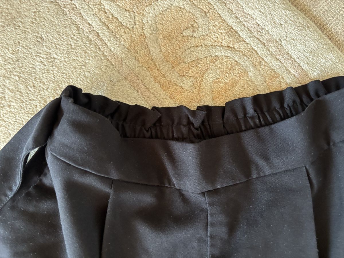 H&M Pantalons: Shorts – D'occasion à Eggersriet par car_w5cl 2