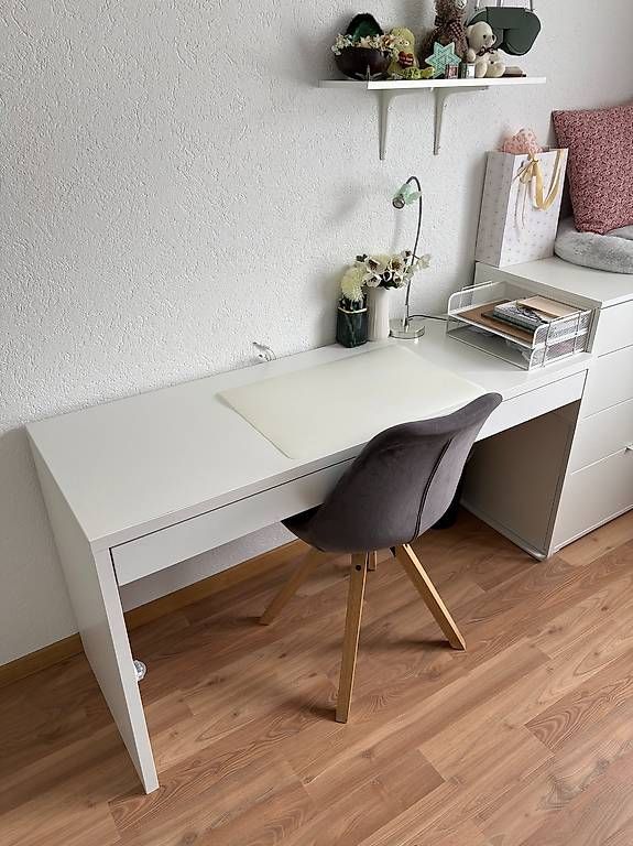 Ikea Scrivanie: Bureau – Usato da Cortébert venduto da elisa_gerber