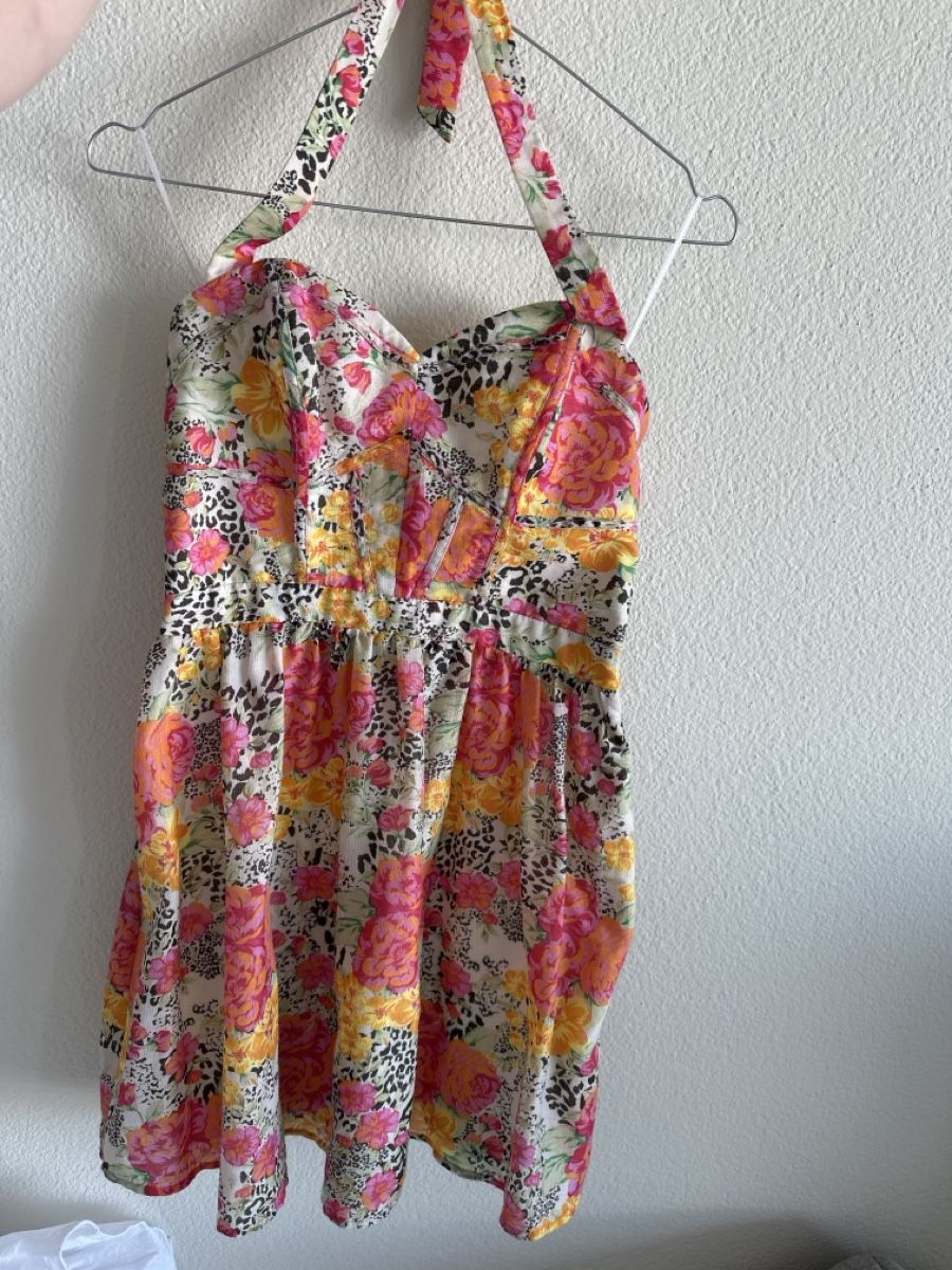 Guess Vestiti: Guess Kleid farbig XS - Top! – Usato da Zug venduto da a.marryl 1