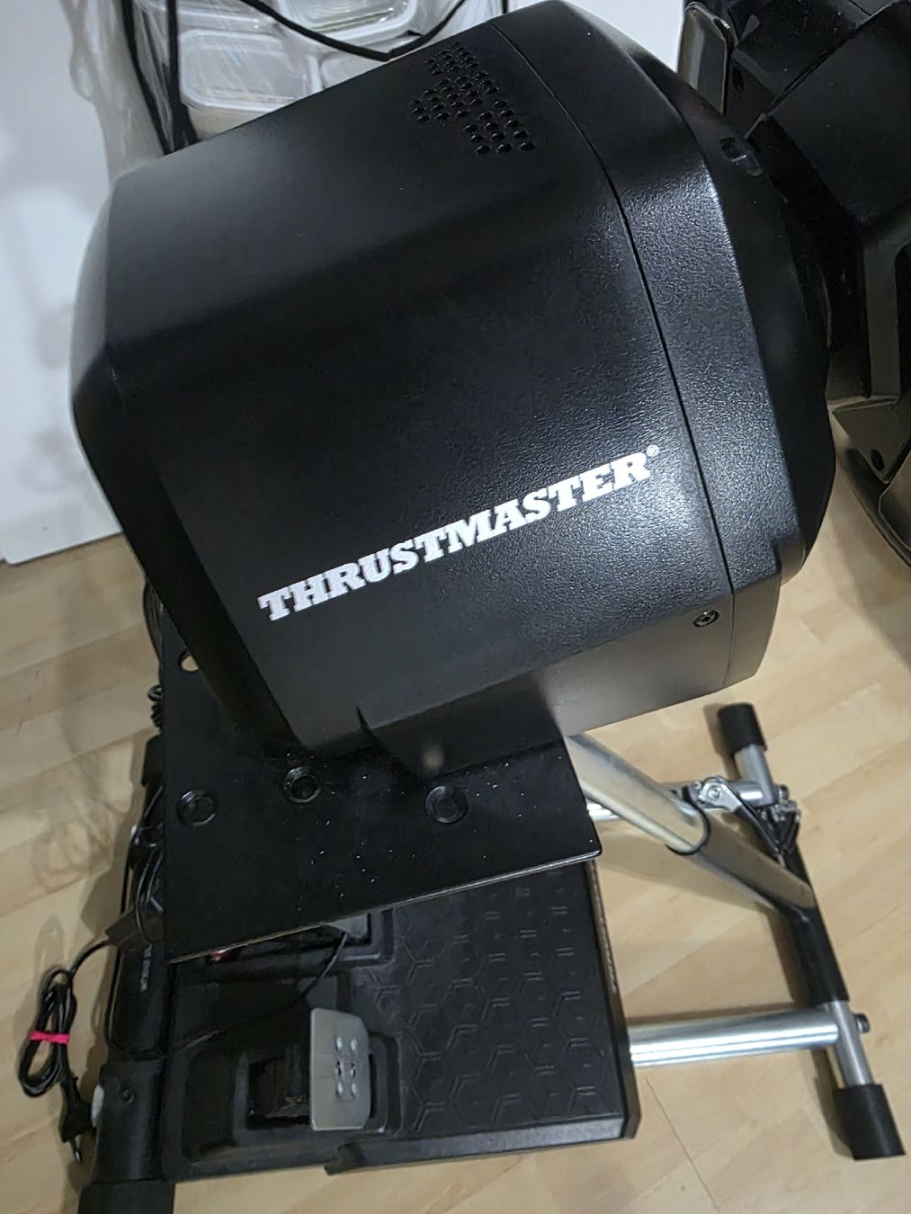 Thrustmaster Controller: Thrustmaster Rennlenkrad inkl. Stand für PS4/PS5/PC – Usato da Bremgarten AG venduto da Smockrider 1
