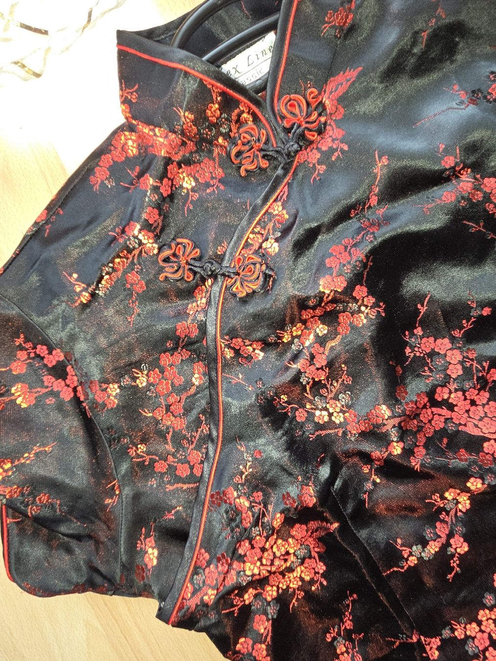 Kleider: Robe style asiatique, Gr. M – Gebraucht aus Courtelary von Chauvesouris 2