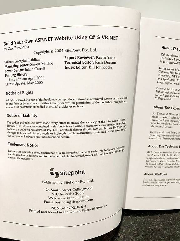 Libri: Build Your Own ASP Net  Web site Using C# & VB NET (2004) – Usato da binz venduto da louloubel 1