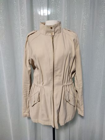 Zara Jacke
