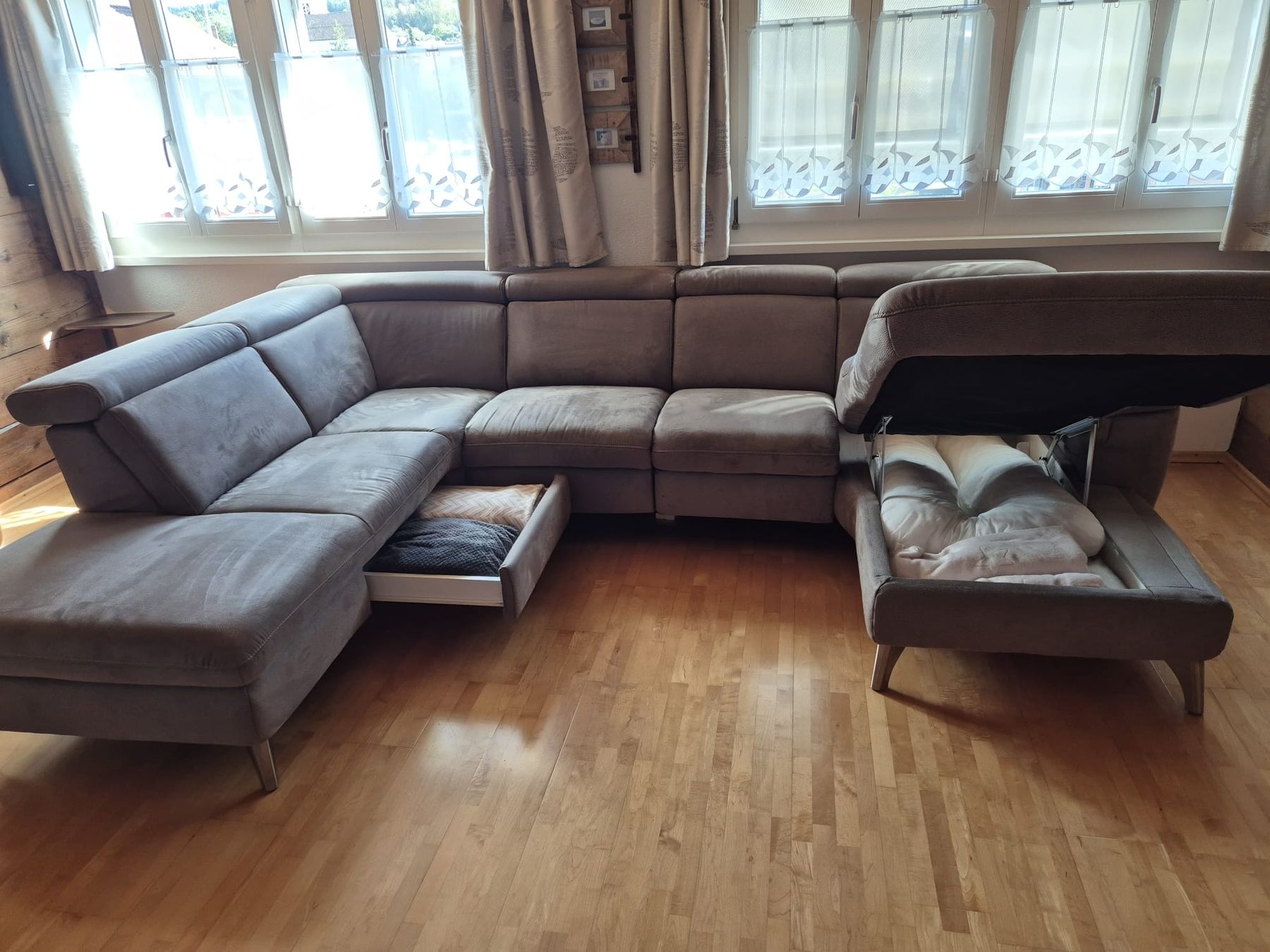 Sofas: Bequemes U-Sofa / Wohnlandschaft – Gebraucht aus Jonschwil von fam_9mzj 1