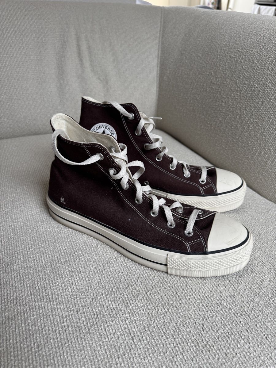 Converse Scarpe da uomo: Braune Converse Chucks – Usato da Winterthur venduto da Flomiverse 1