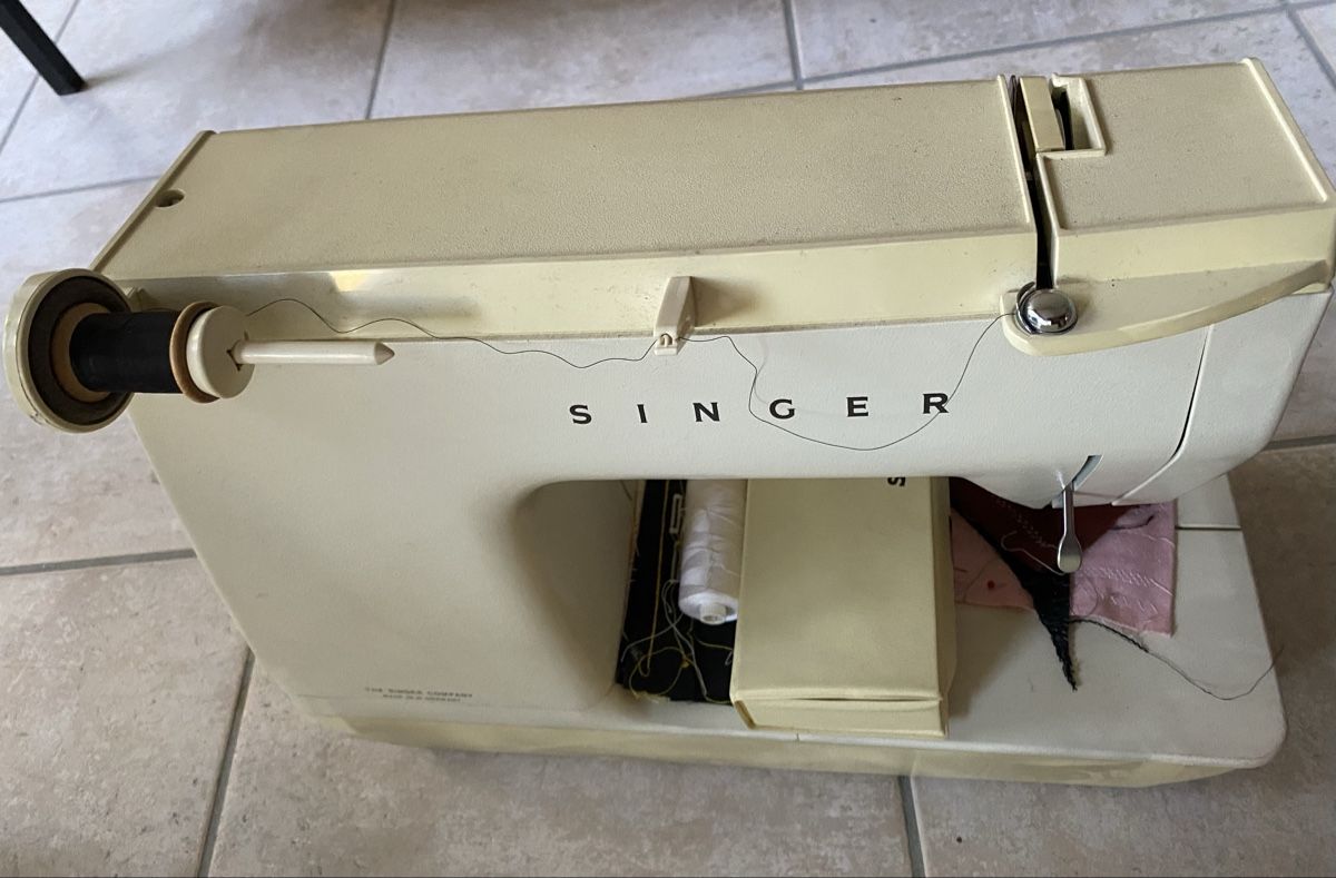 Singer Nähmaschinen: Nähmaschiene Singer – Gebraucht aus Neftenbach von Gioia_msc 1