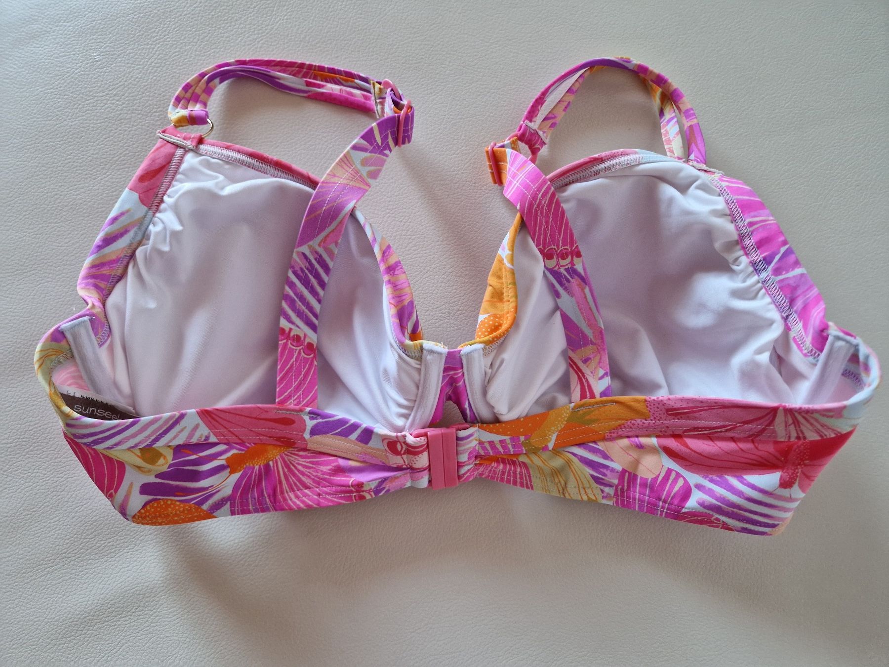 Sunseeker Badekleider & Bikinis: Sunseeker Bikini Oberteil Blumenmuster, Gr. 40F – Neu (gemäss Beschreibung) aus Müntschemier von fralion 1