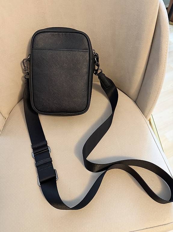 Borse da donna: Umhängetasche Karl Lagerfeld – Usato da Walenstadt venduto da jko_s667 2