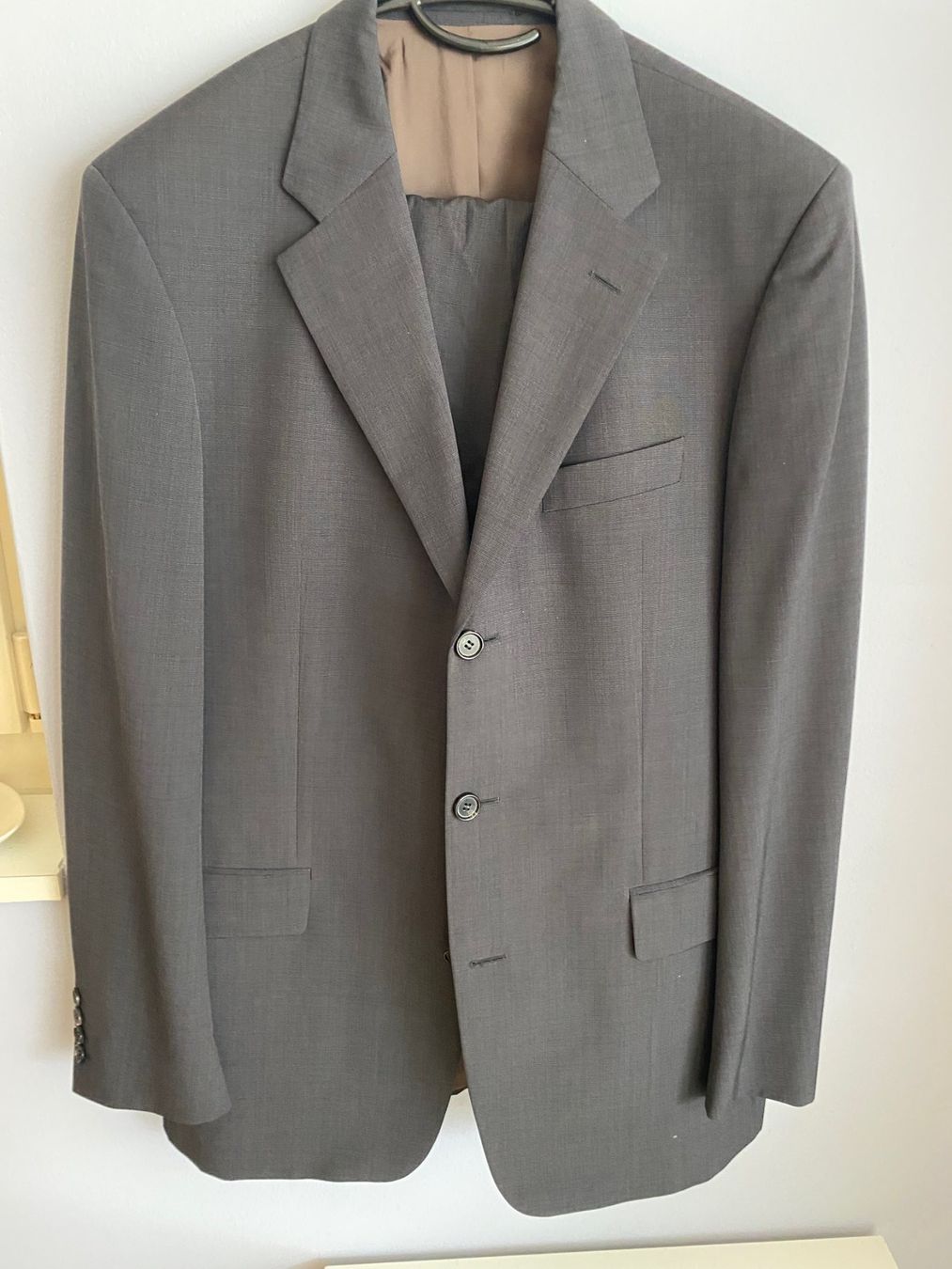 Hugo Boss Completi: HUGO BOSS ANZUG – Usato da Luzern venduto da Turmliebe