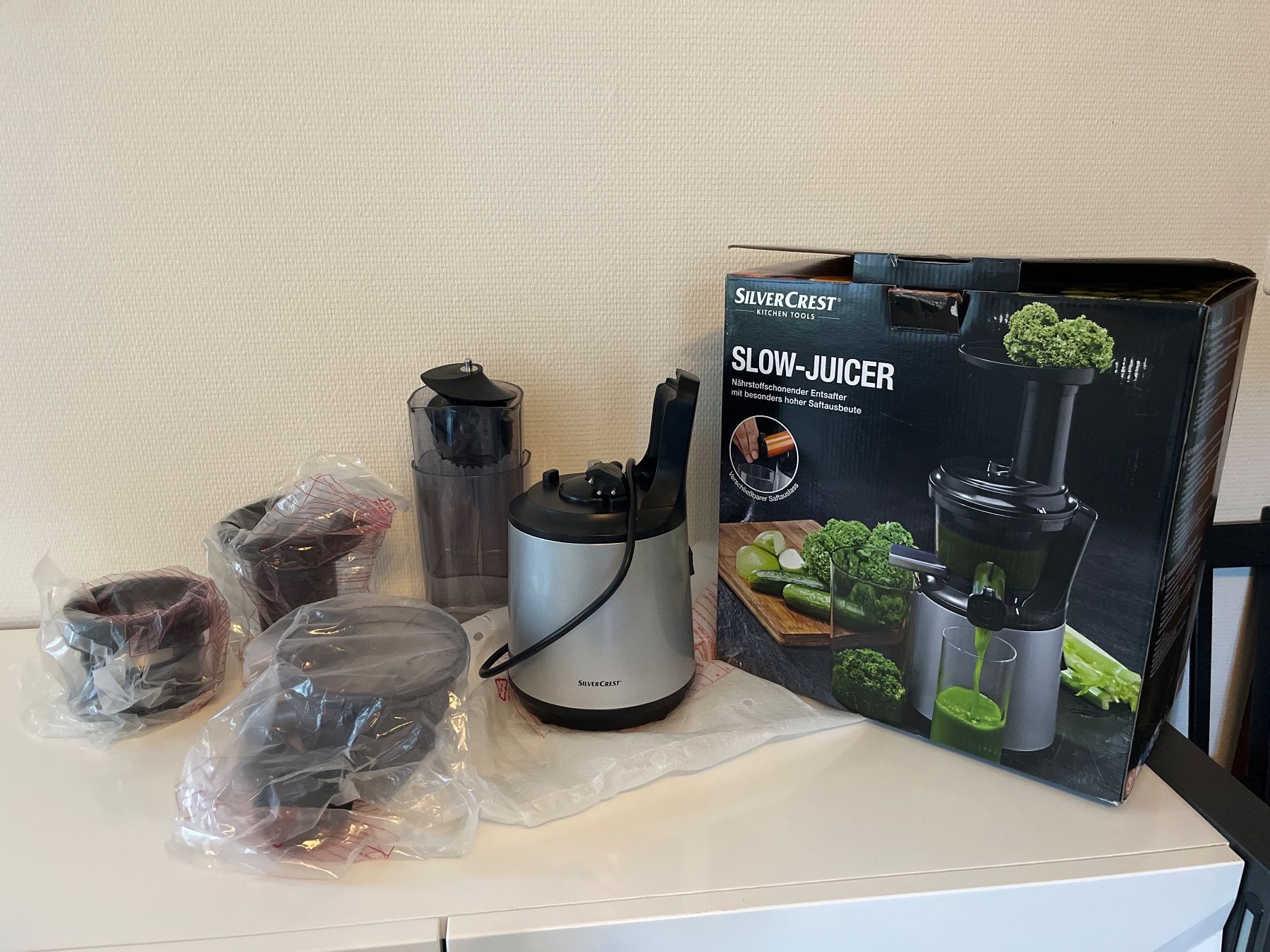 SilverCrest Elettrodomestici da cucina: Extracteur de jus – Nuovo e nell'imballaggio originale da Crissier venduto da bar_rs56