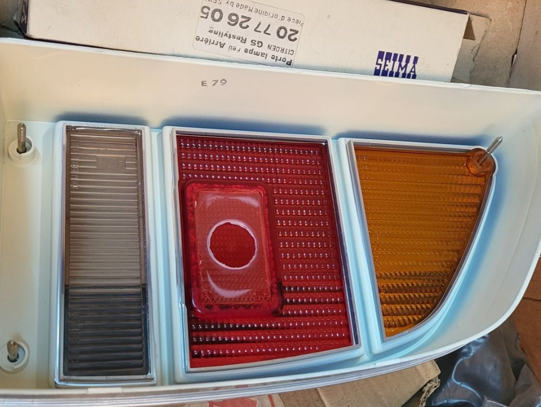Citroën Tutti pezzi di ricambio auto: Citroën GS Heckleuchte  Seima oldtimer – Nuovo e nell'imballaggio originale da Lyss venduto da Schrotthandel 1