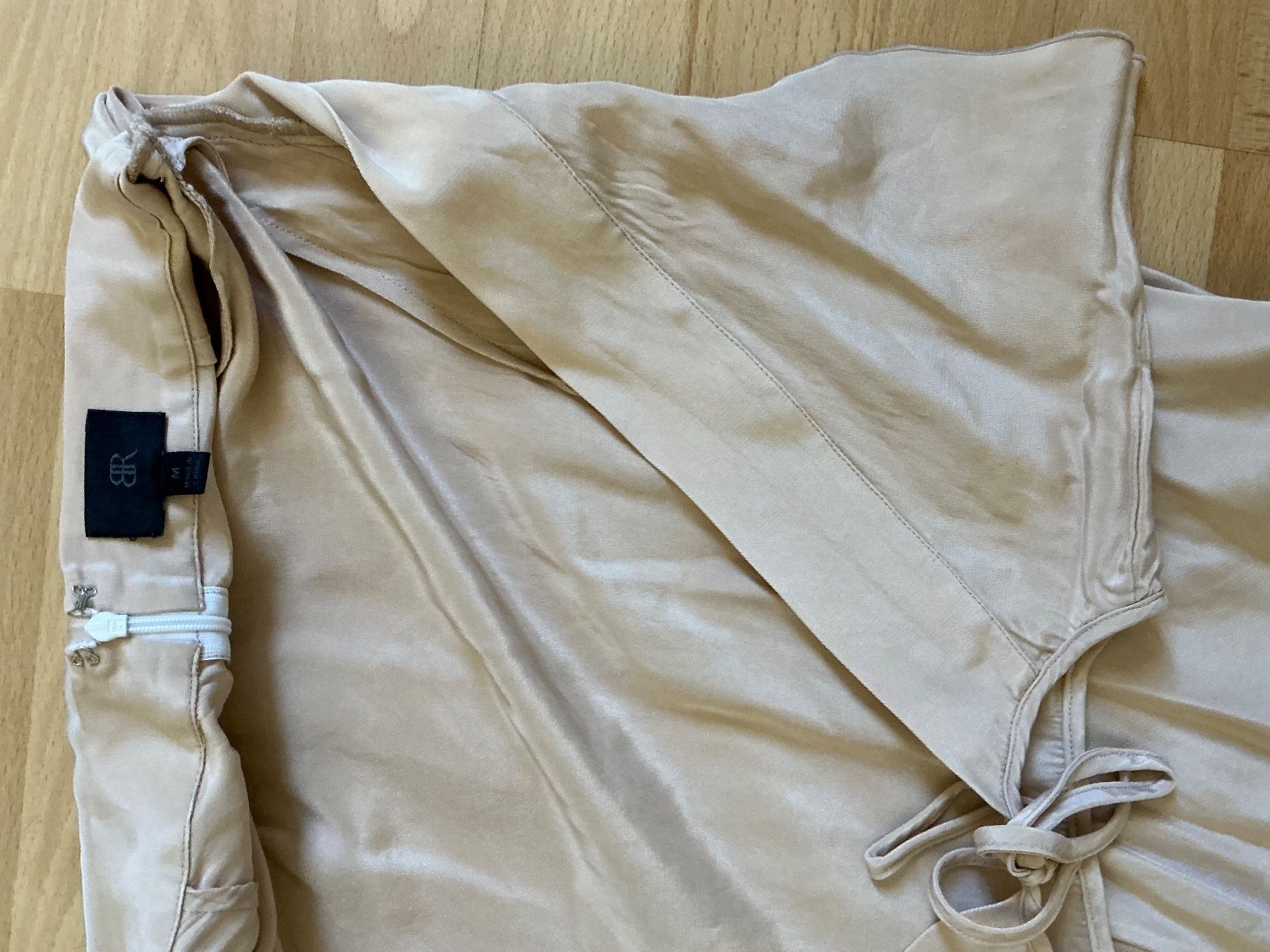 Robes: Kleid – Neuf (Voir description) à St.Gallen par nat_7n75 6