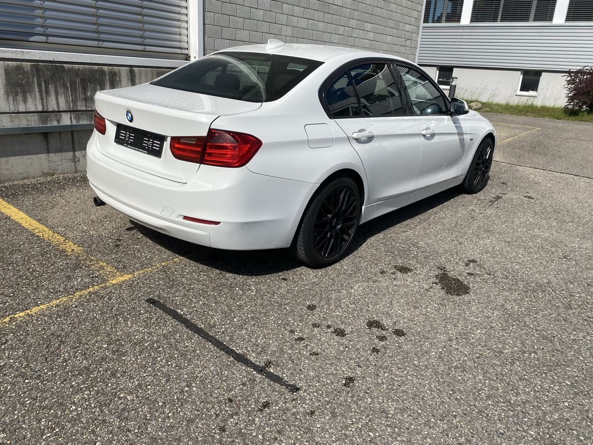 BMW Automobili: BMW 318d F30 – Usato da Schaffhausen venduto da HR-Automotive 3