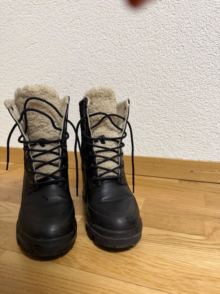 Guess Damenschuhe: Bottes Guess – Gebraucht aus Fribourg von Miriam99