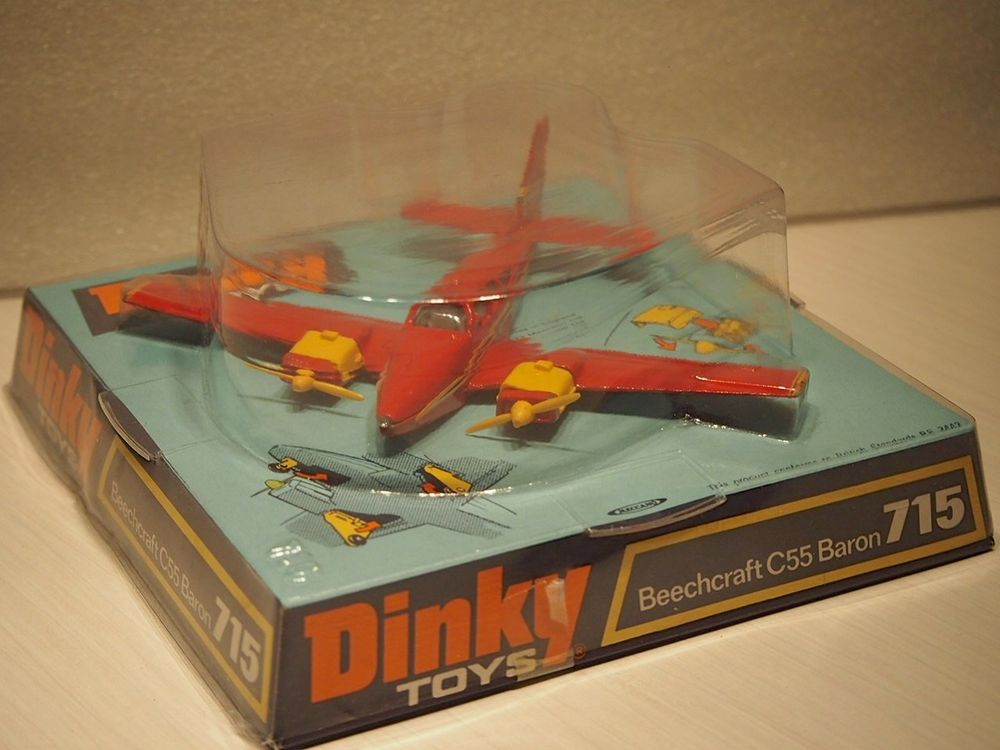 Dinky Toys meccano lot de 2 avions 715 Beechcraft C55 Baron made in GB