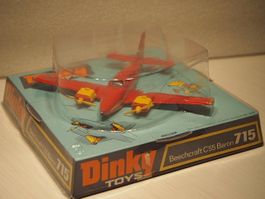 Flugzeug  Beechcraft C55 Baron - Dinky Toys