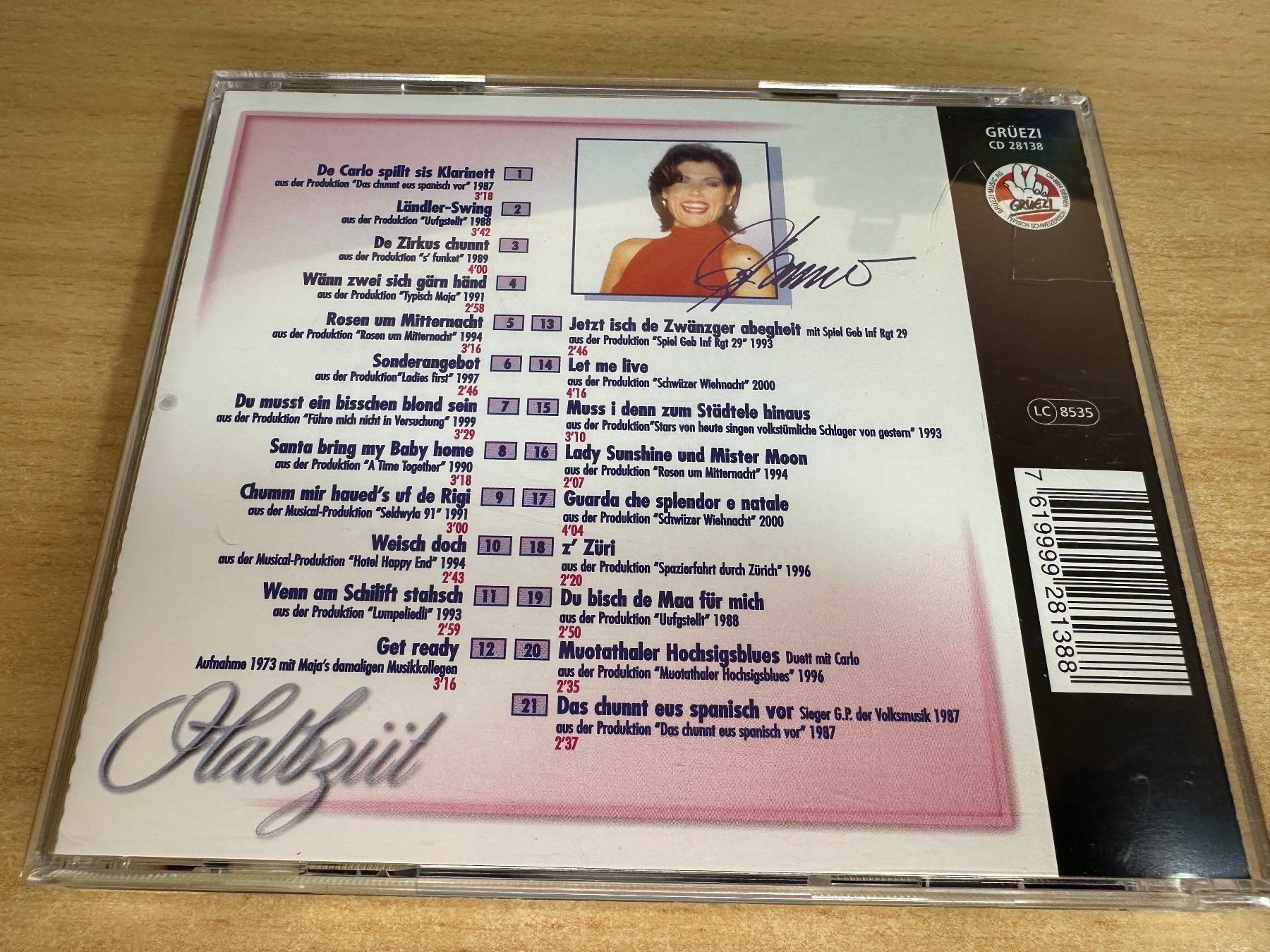 CD: T5 Maja Brunner – Halbziit – Usato da Rikon im Tösstal venduto da Alpenmutz 1