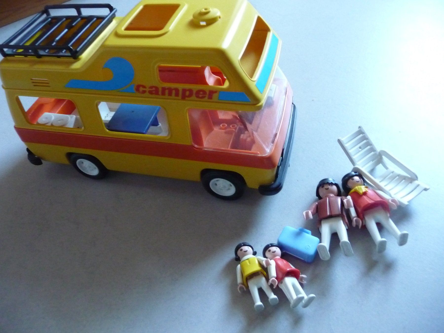Playmobil Spielzeuge: Playmobil Camper 1977 Geobra – Gebraucht aus Kirchberg BE von lavendel02
