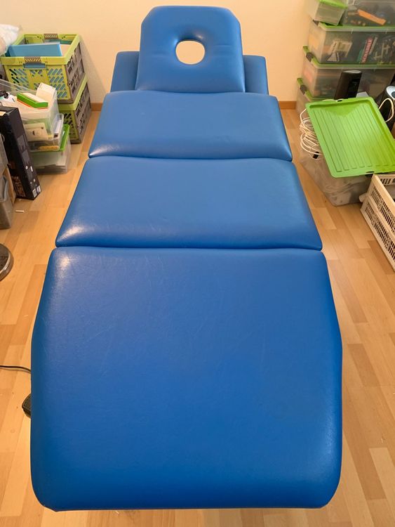 Massageliege elektrisch höhenverstellbar Kaufen auf Ricardo