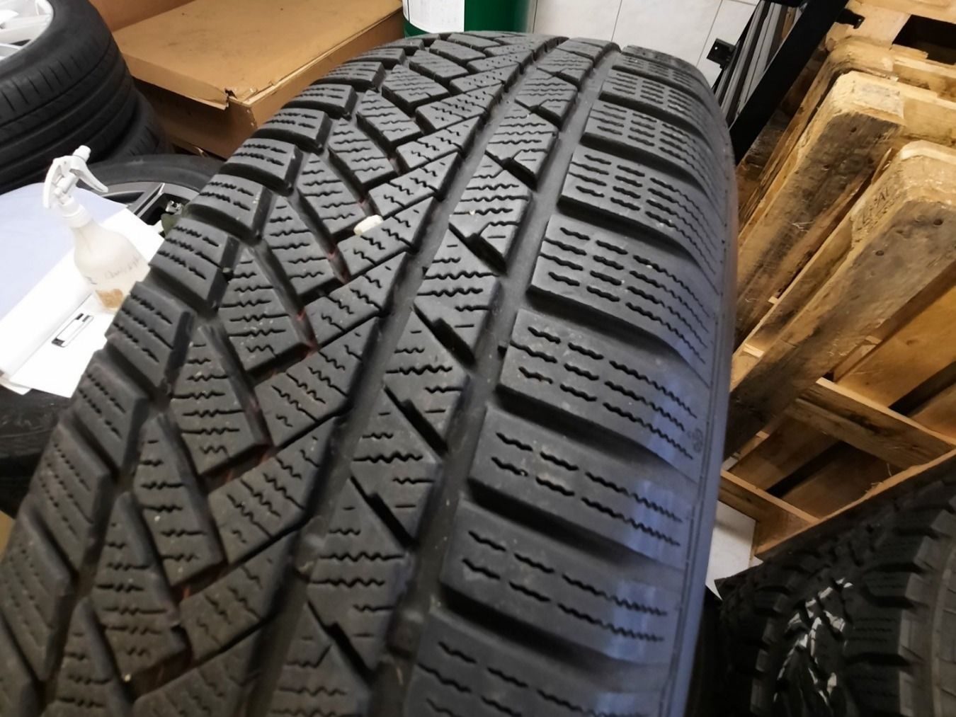 Land Rover Pneumatici & Ruote complete: V E L A R -  Winterräder 18" – Usato da Thun venduto da Jazz51 3